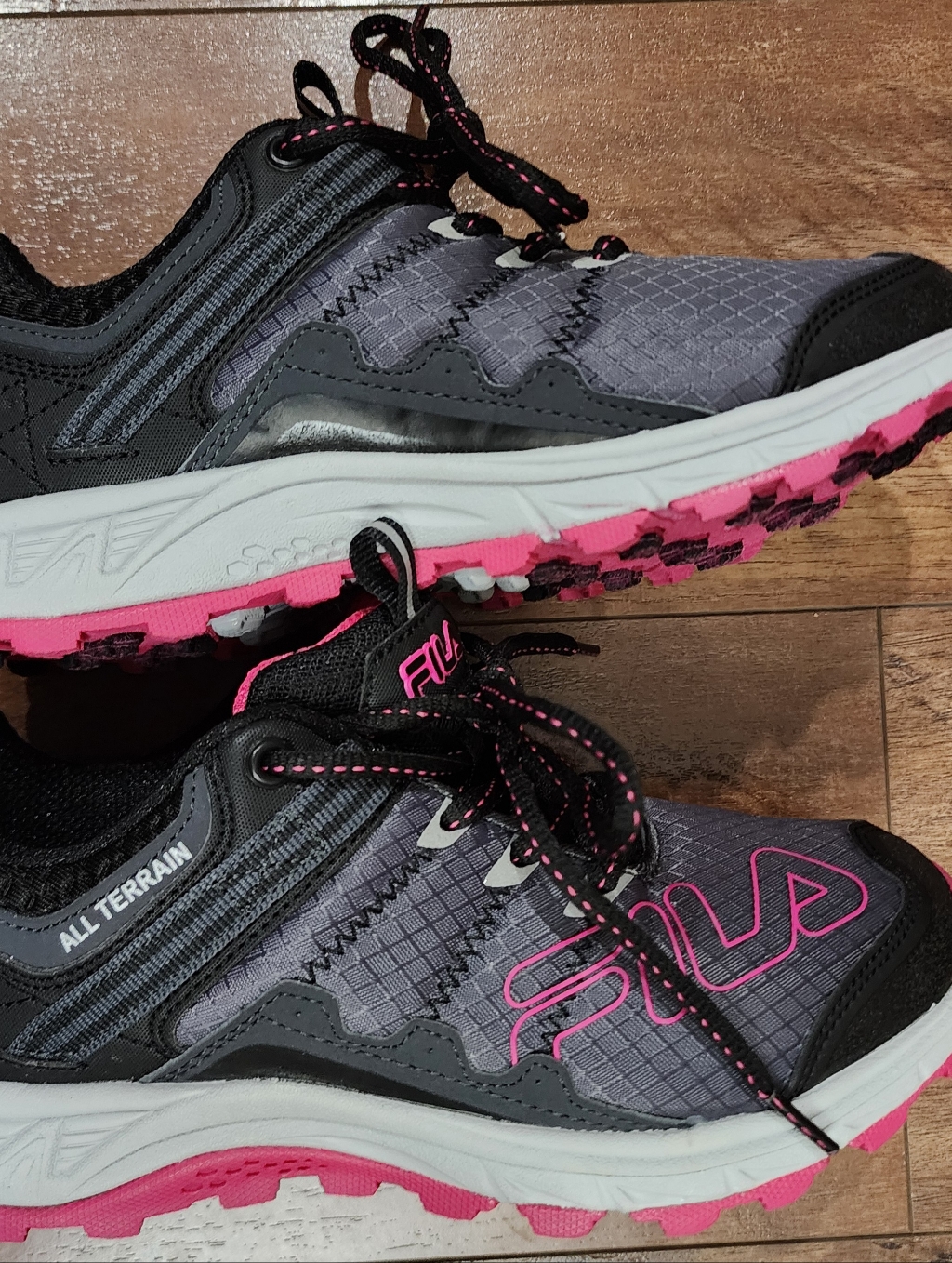 Nwot Fila Blowout 19 All Terrain Trail Running Sneakers, Size 6